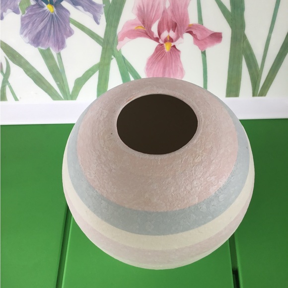 CERAMIC VASE 7” tall. Cream color with pale, pink, pale, blue stripes - Picture 6 of 8